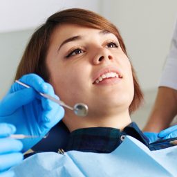 Why Is My Gum Swollen Around One Tooth With No Pain? Causes, Care, and When to Act